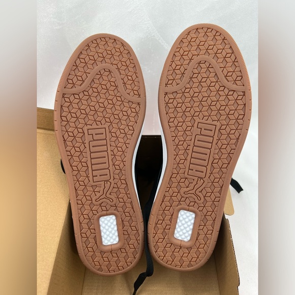 Mercedes-Benz AMG Shoes 10 - Picture 8 of 10